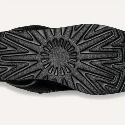 Bottes Hiver en Suédine – Chaleur et Élégance Douillette Electro Paris