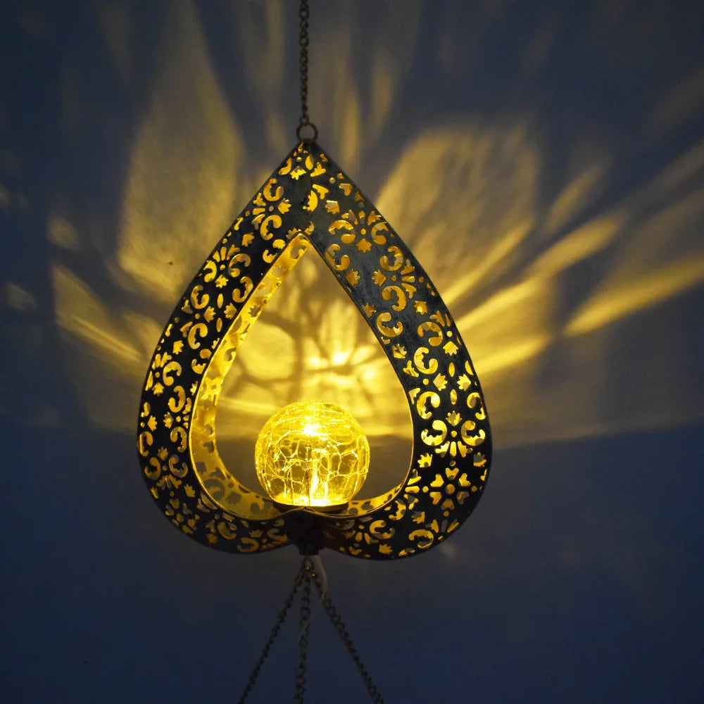 Suspension Lampe Solaire en Fer en Forme de Cœur – Décoration de Jardin avec Effet Carillon Éolien Décor de jardin Electro Paris