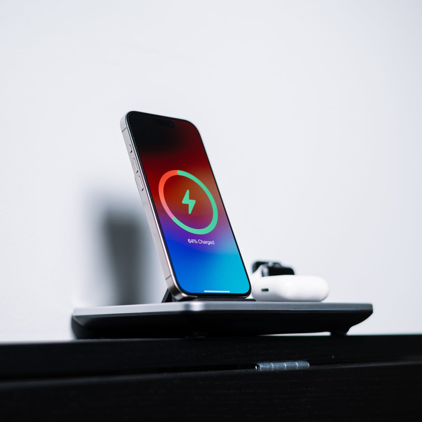 Chargeur Sans Fil 4 en 1 Induction pour iPhone, Apple Watch et AirPods Chargeurs et adaptateurs secteur Electro Paris