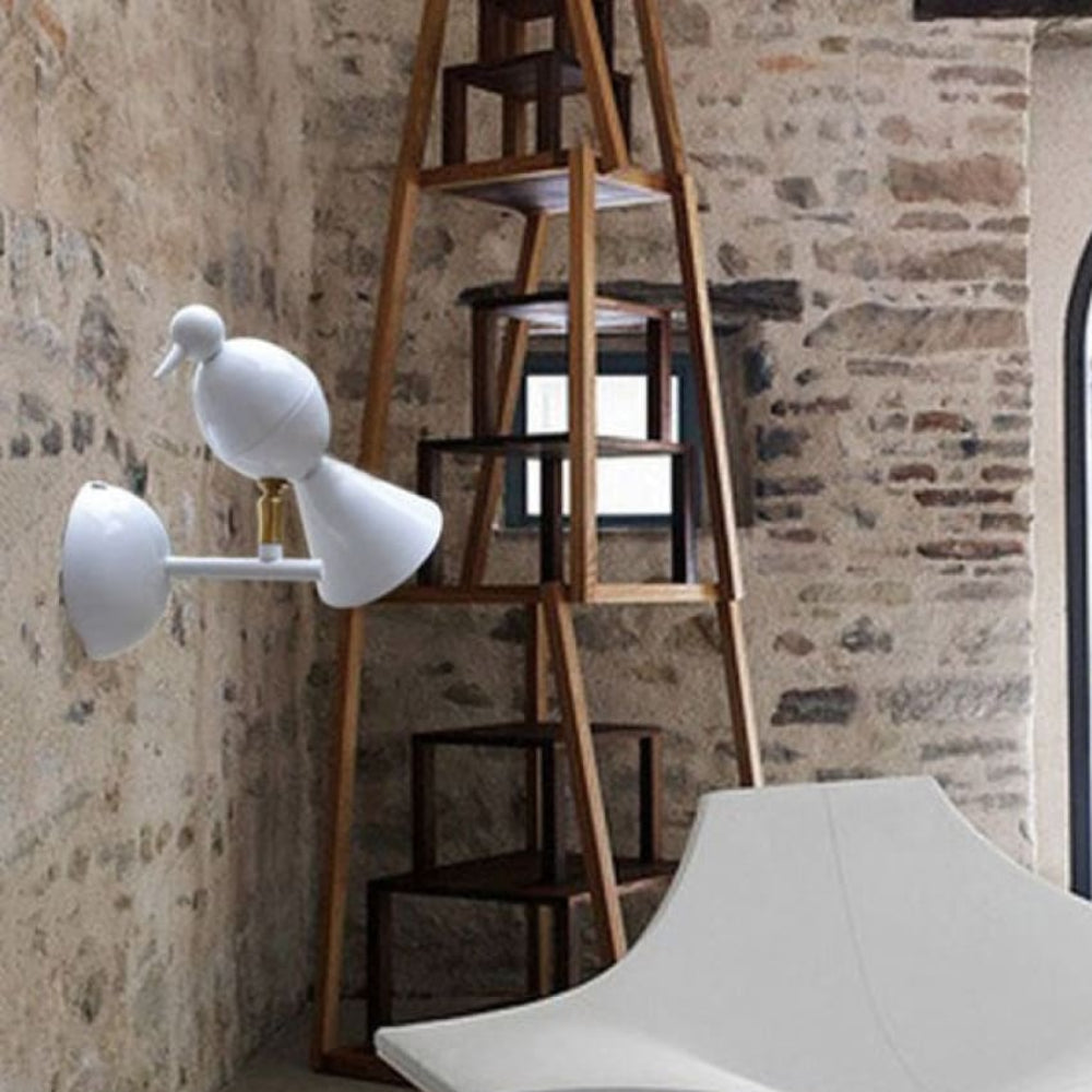 Charmante applique murale LED inspirée des oiseaux pour l'intérieur Wall lamps Electro Paris