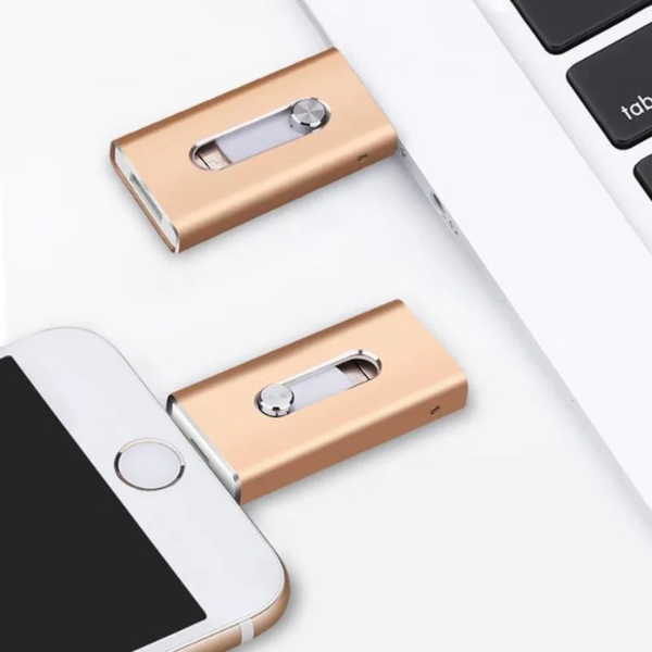 Clé USB Multiport 3-en-1 – Stockage Pratique Electro Paris