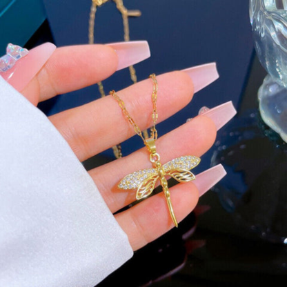 Collier Libellule – Élégance Dorée et Légèreté Electro Paris