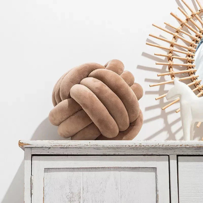 Coussin Confort et Style – Effet Suède Noué Decorative Cushions Electro Paris Nœud Café 22cm