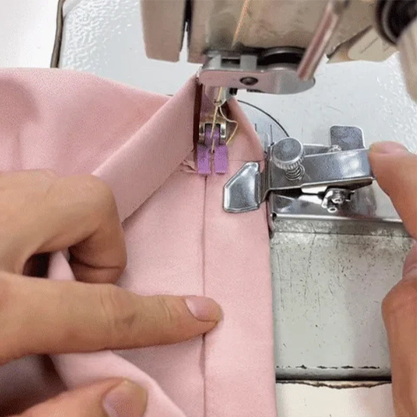 Couture Parfaite – Transformez Vos Projets en Œuvres Professionnelles Magnetic Sewing Guide Electro Paris