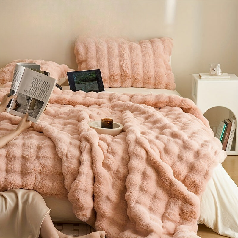 Couverture Polaire Double Face en Fausse Fourrure de Lapin pour un Confort Luxueux Literie Electro Paris Rose 120x200 cm
