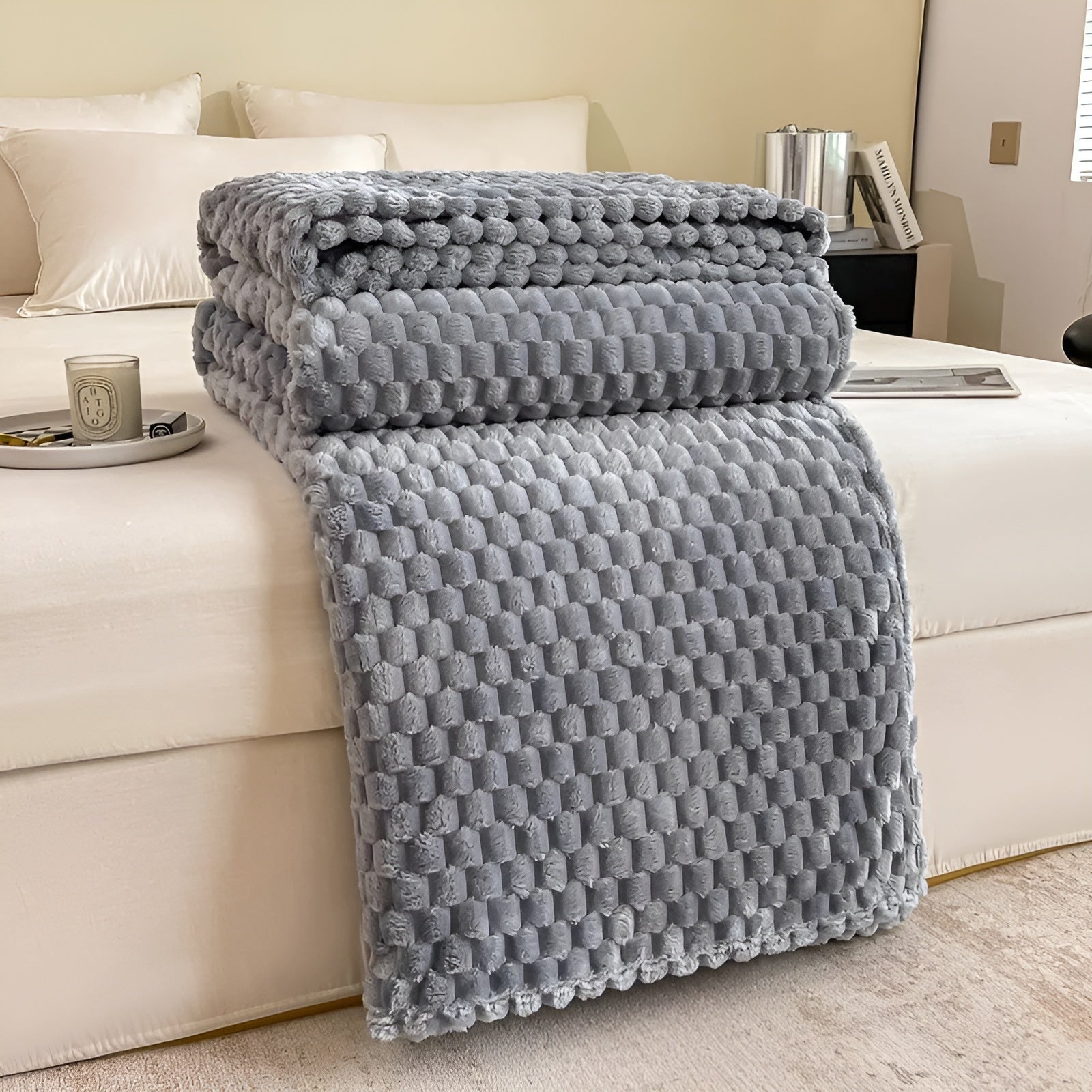 Plaid Réversible Moelleux – Couverture Ultra-Douce en Polaire Sherpa pour Canapé et Lit Linge de lit Electro Paris Gris clair 100x150 cm (39x59 pouces)
