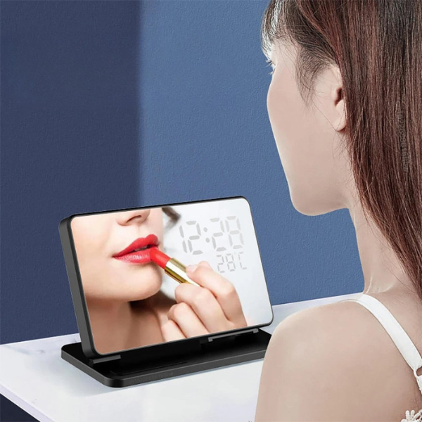 Station de Charge Rapide 3-en-1 – Station de Charge Sans Fil Premium avec Réveil Intégré Electronics & Gadgets Electro Paris