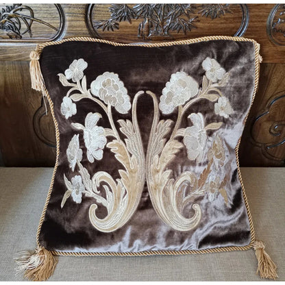 Taie D’oreiller En Velours Brodé Avec Motif Floral Pour Décoration Élégante Et Confort Pillow cover Electro Paris Marron 45x45cm