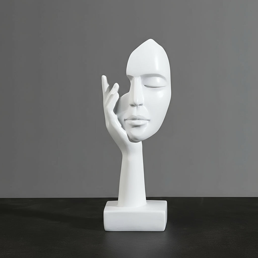 Sculpture Abstraite en Résine – Élégance Nordique et Esprit Contemplatif