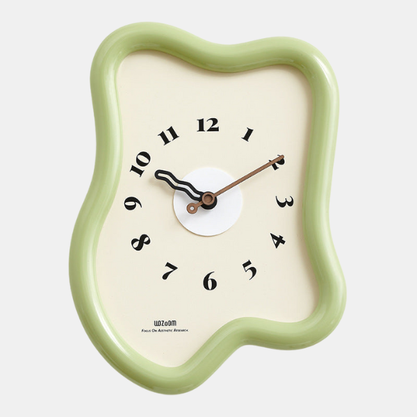 Horloge Murale Contemporaine au Design Irrégulier Wall Clocks Electro Paris Green - Large (30cm x 40cm)