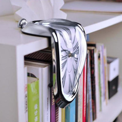 Horloge Artistique Ondoyante pour une Décoration Unique Horloges Electro Paris