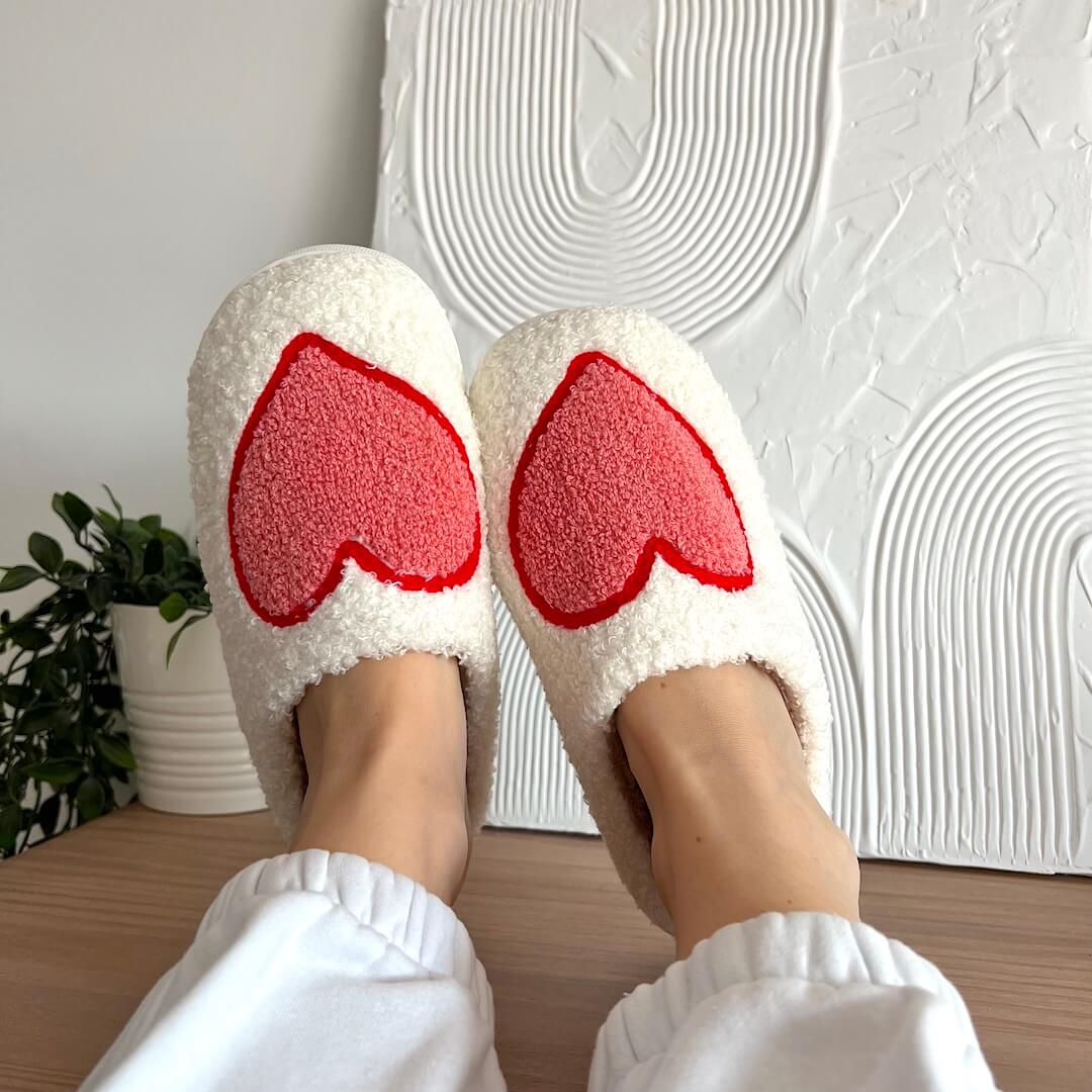 Chaussons Douillets Pour Couple Avec Motifs Coeur Pour Confort Et Élégance À La Maison Slippers Electro Paris Grand coeur 37