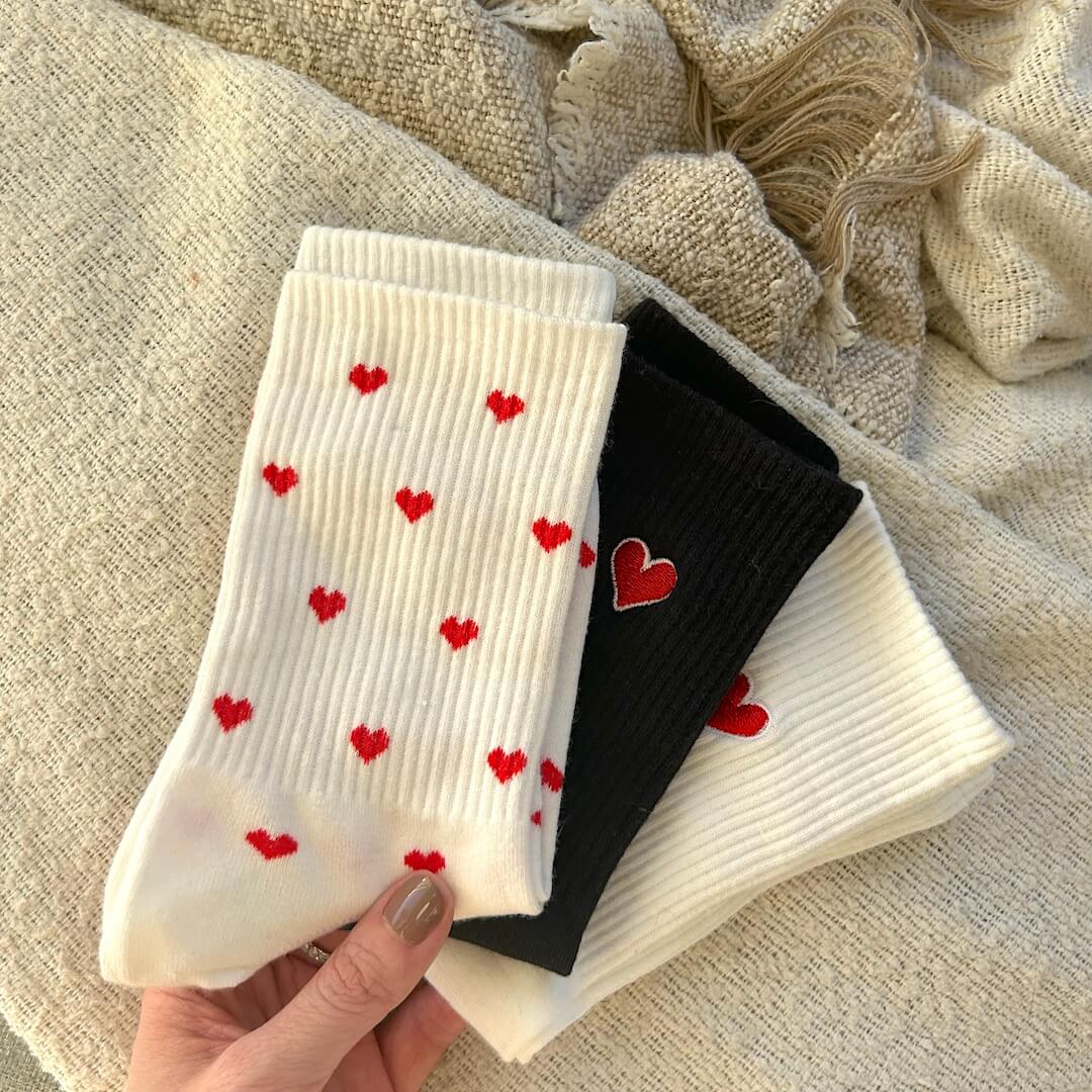 Chaussettes Confortables Pour Femme Et Homme Avec Motif Petits Cœurs Rouges Et Lot De 3 Paires Socks Electro Paris