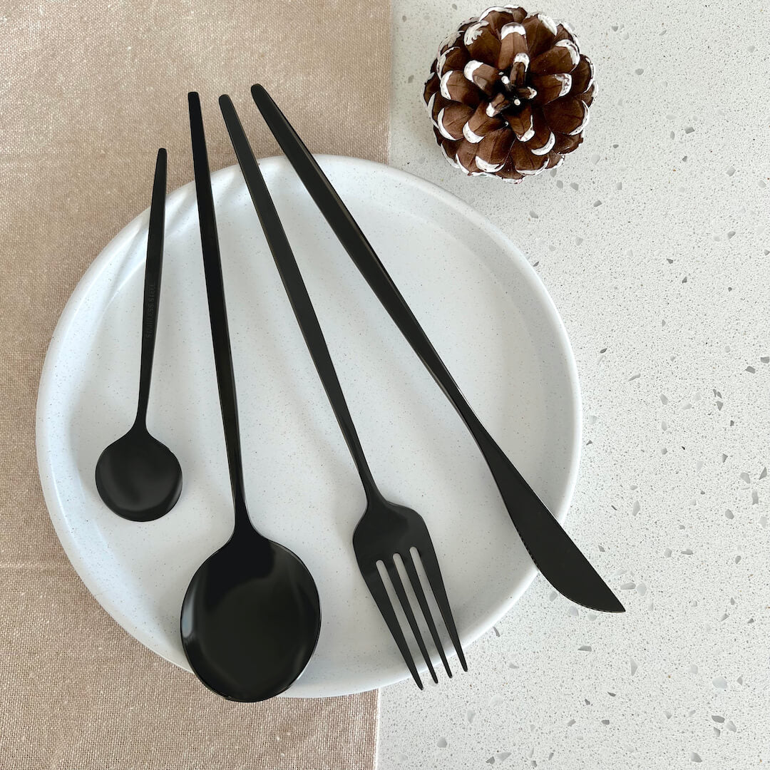 Service De Couverts Modernes Noirs 24 Pièces Pour Table Élégante Et Contemporaine Flatware Electro Paris