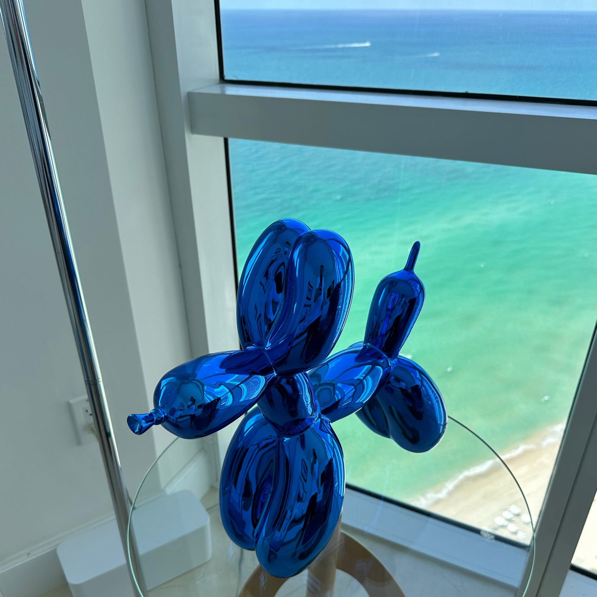 Figurine Chien Ballon Ludique – Sculpture en Résine pour Maison & Bureau Sculptures Electro Paris