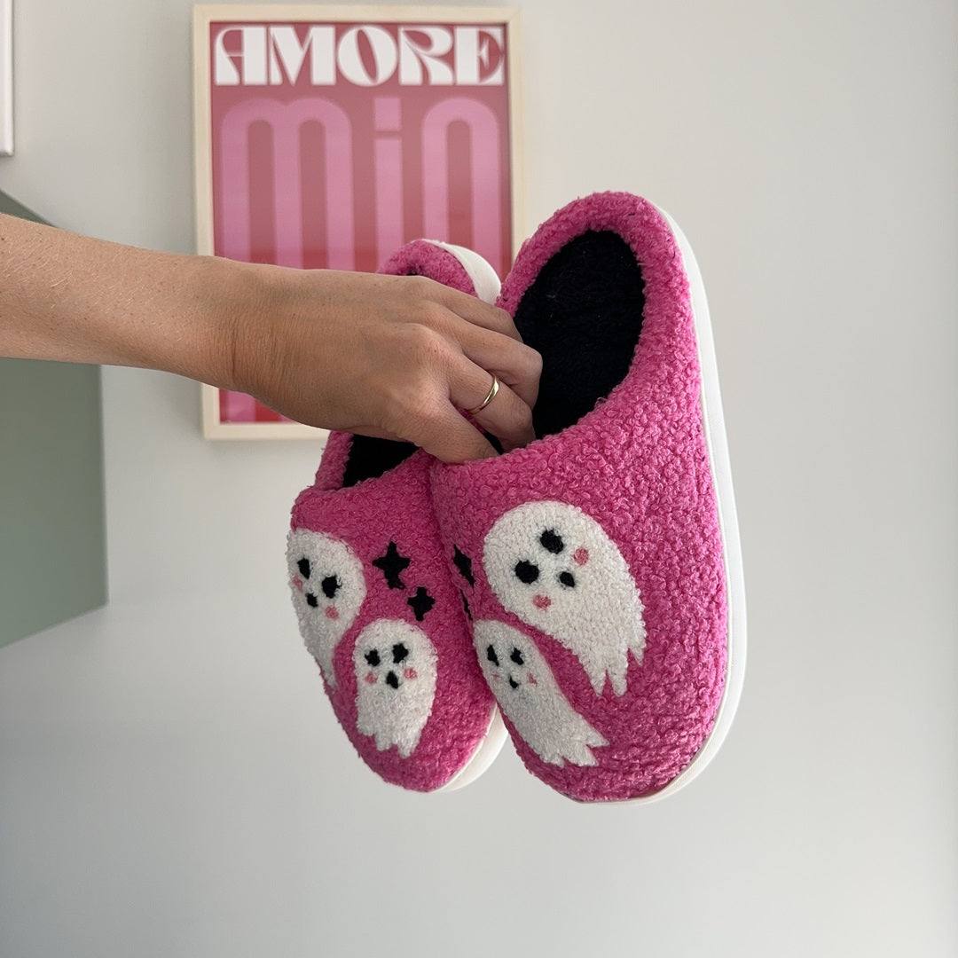 Chaussons Douillets Pour Femme Et Homme Avec Motif Fantômes Et Semelle Antidérapante Nordic Style Slippers Electro Paris