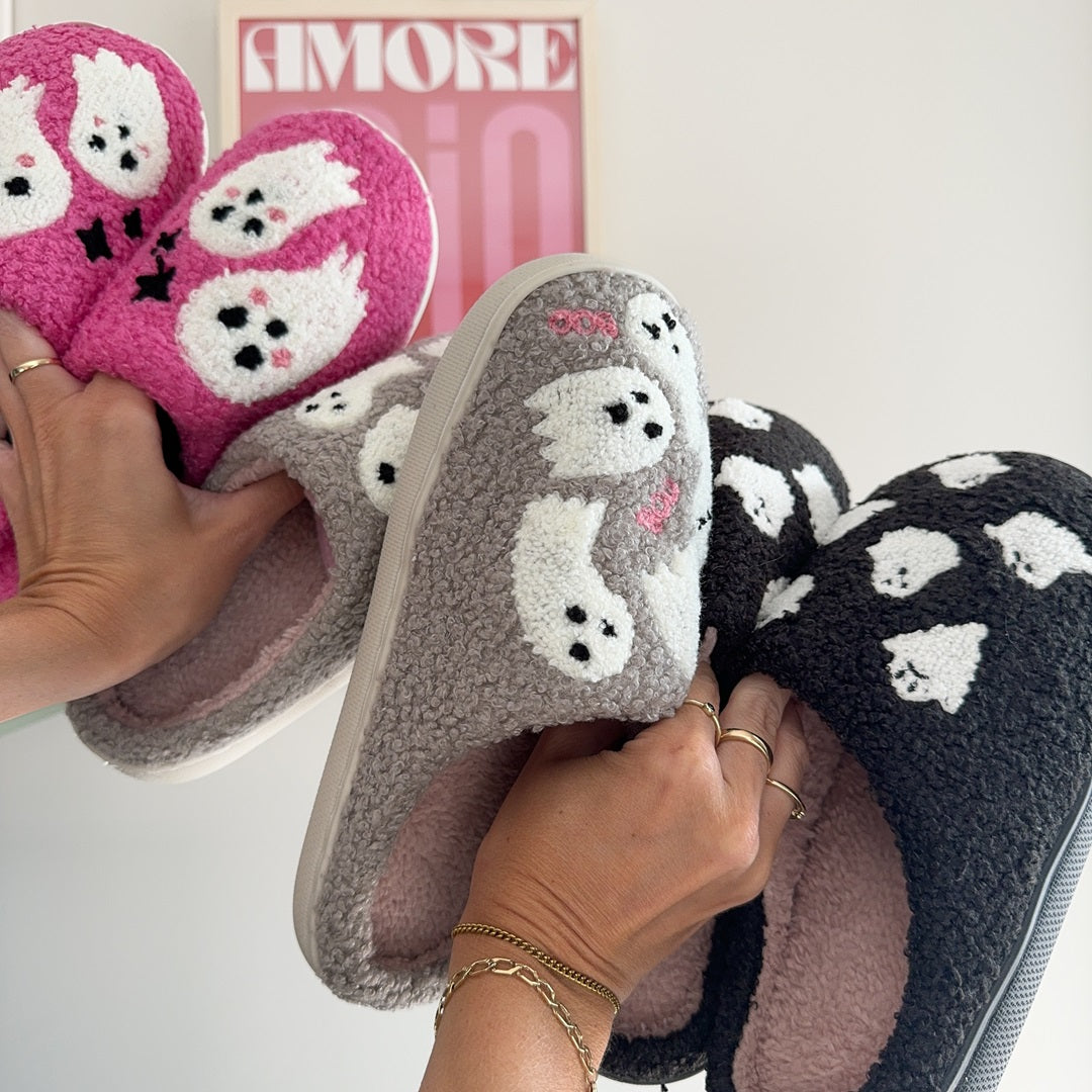 Chaussons Douillets Pour Femme Et Homme Avec Motif Fantômes Et Semelle Antidérapante Nordic Style Slippers Electro Paris