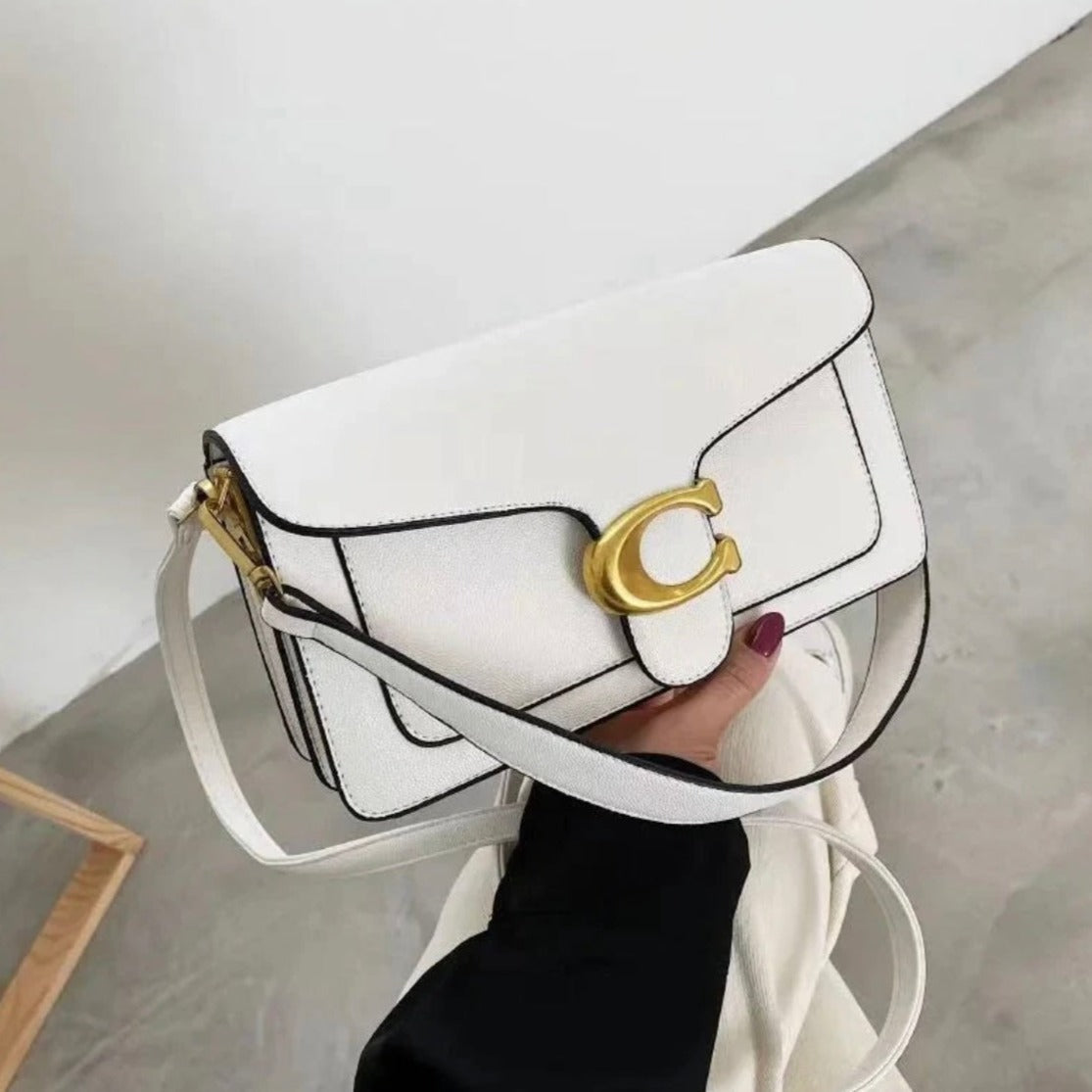 Sac Bandoulière Pour Femmes Élégant Et Polyvalent Avec Intérieur Spacieux Et Cuir Vegan Women's bag Electro Paris Blanc