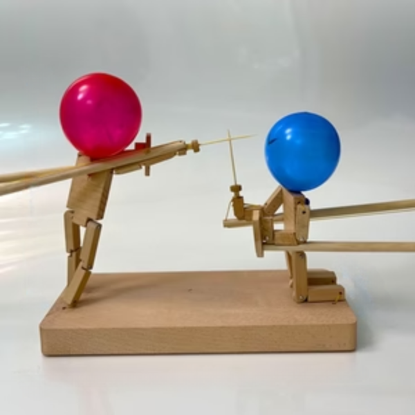 Jeu de Combat de Marionnettes en Bois – Jouet Interactif de Ballons de Combat pour Deux Joueurs Jouets et jeux Electro Paris Vient avec 200 ballons