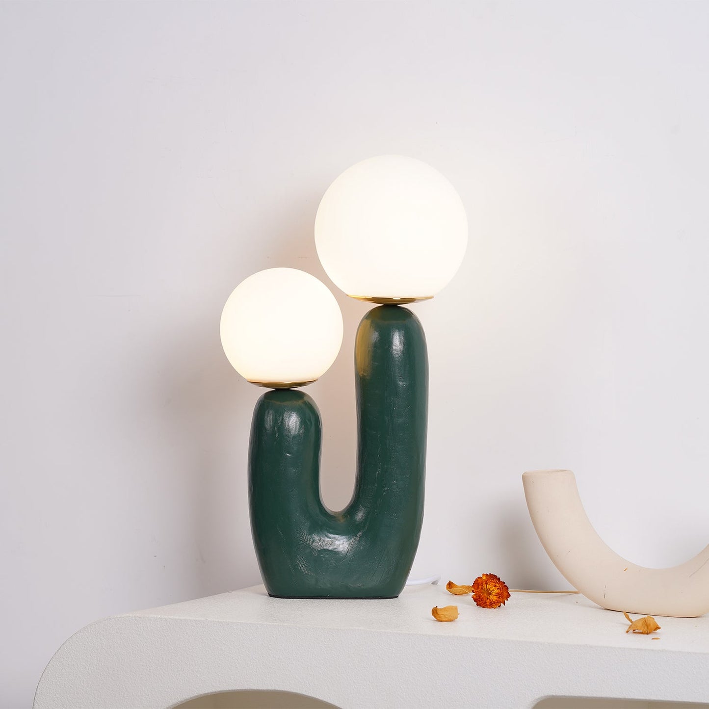 Lampe de Table Sculpturale Oo pour un Éclairage Texturé et Naturel Éclairage Electro Paris