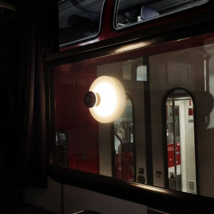 Lampe LED Rechargeable avec Contrôle Tactile – Applique Murale et de Bureau Magnétique Éclairage extérieur Electro Paris