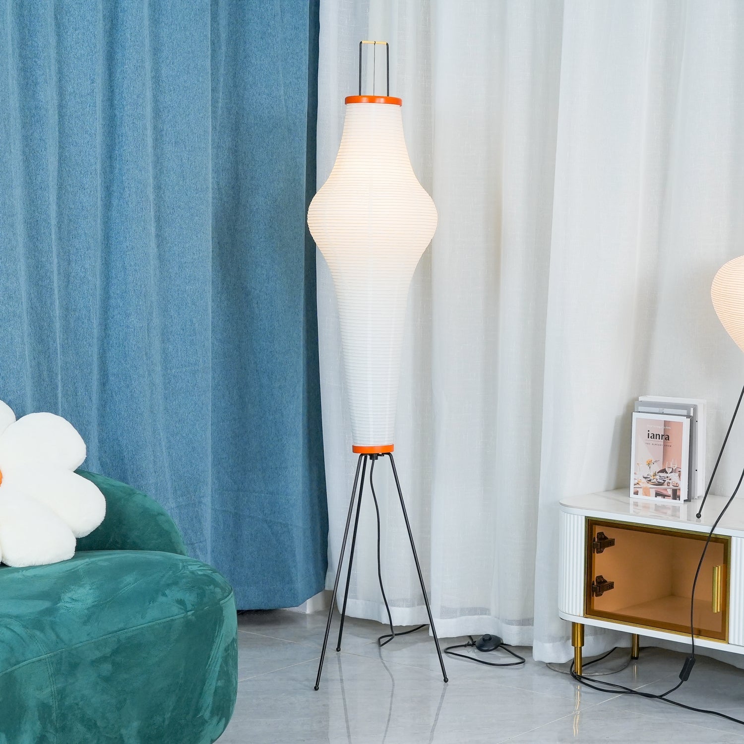 Lampe Sur Pied Minimaliste avec Abat-jour en Papier Fait Main Floor Lamps Electro Paris