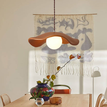 Lampe Plafonnier en Céramique avec Abat-jour Courbé au Style Wabi-Sabi Éclairage Electro Paris Orange