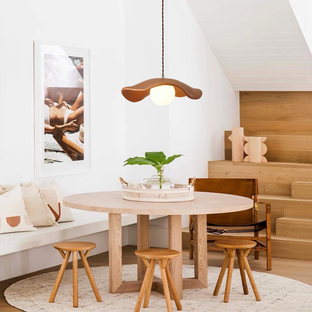 Lampe Plafonnier en Céramique avec Abat-jour Courbé au Style Wabi-Sabi Éclairage Electro Paris