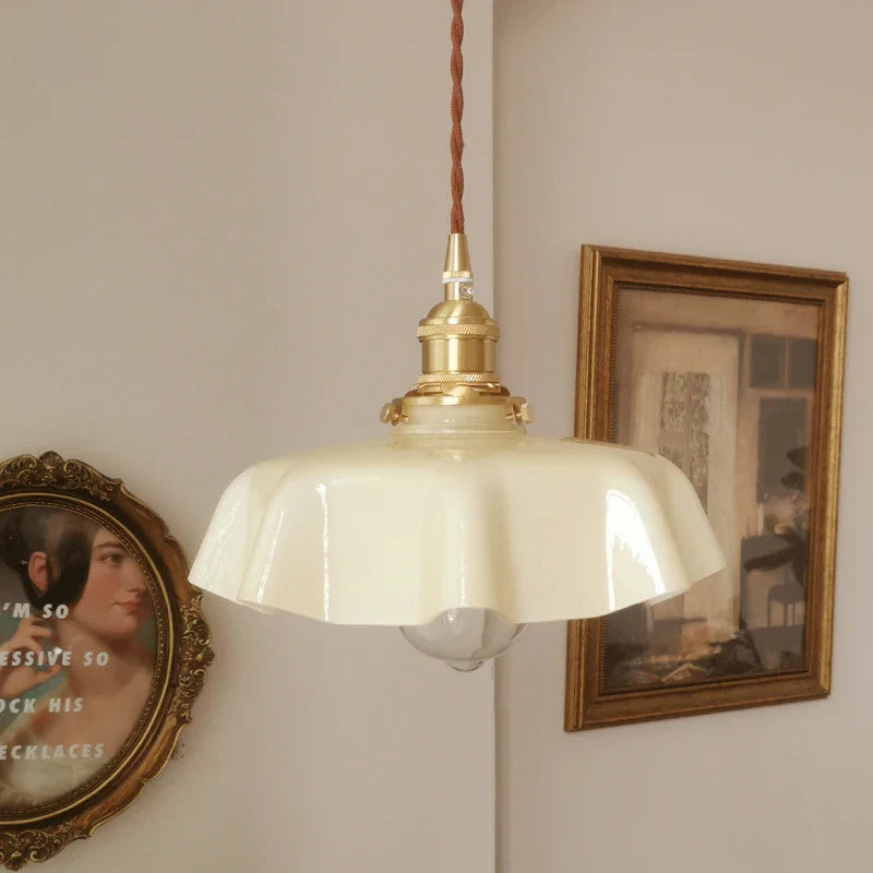 Suspension Vintage en Verre Côtelé avec Accents en Laiton pour un Éclairage Élégant Éclairage Electro Paris Jaune Pâle Blanc Chaud