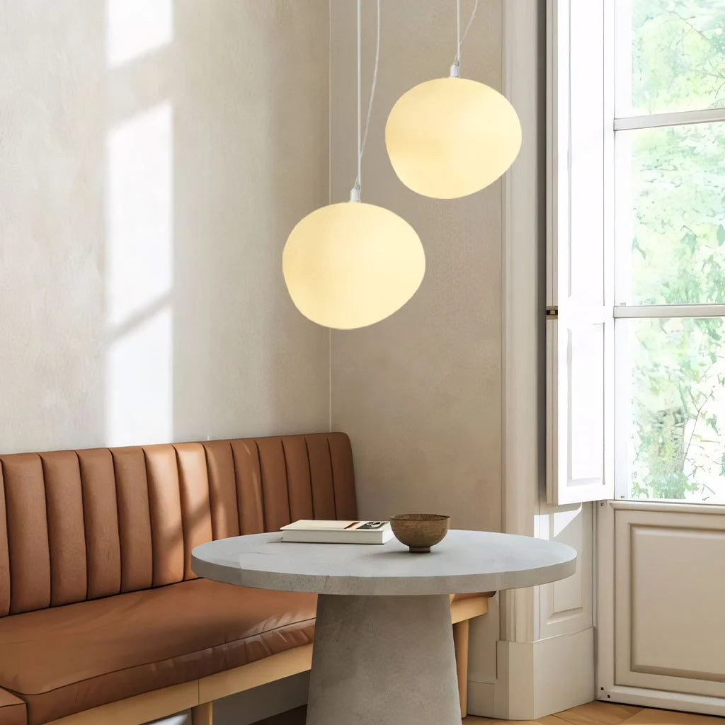 Lampe à Suspension Blanche Moderne Boden Pebble – Éclairage Élégant et Ambiance Apaisante Éclairage Electro Paris