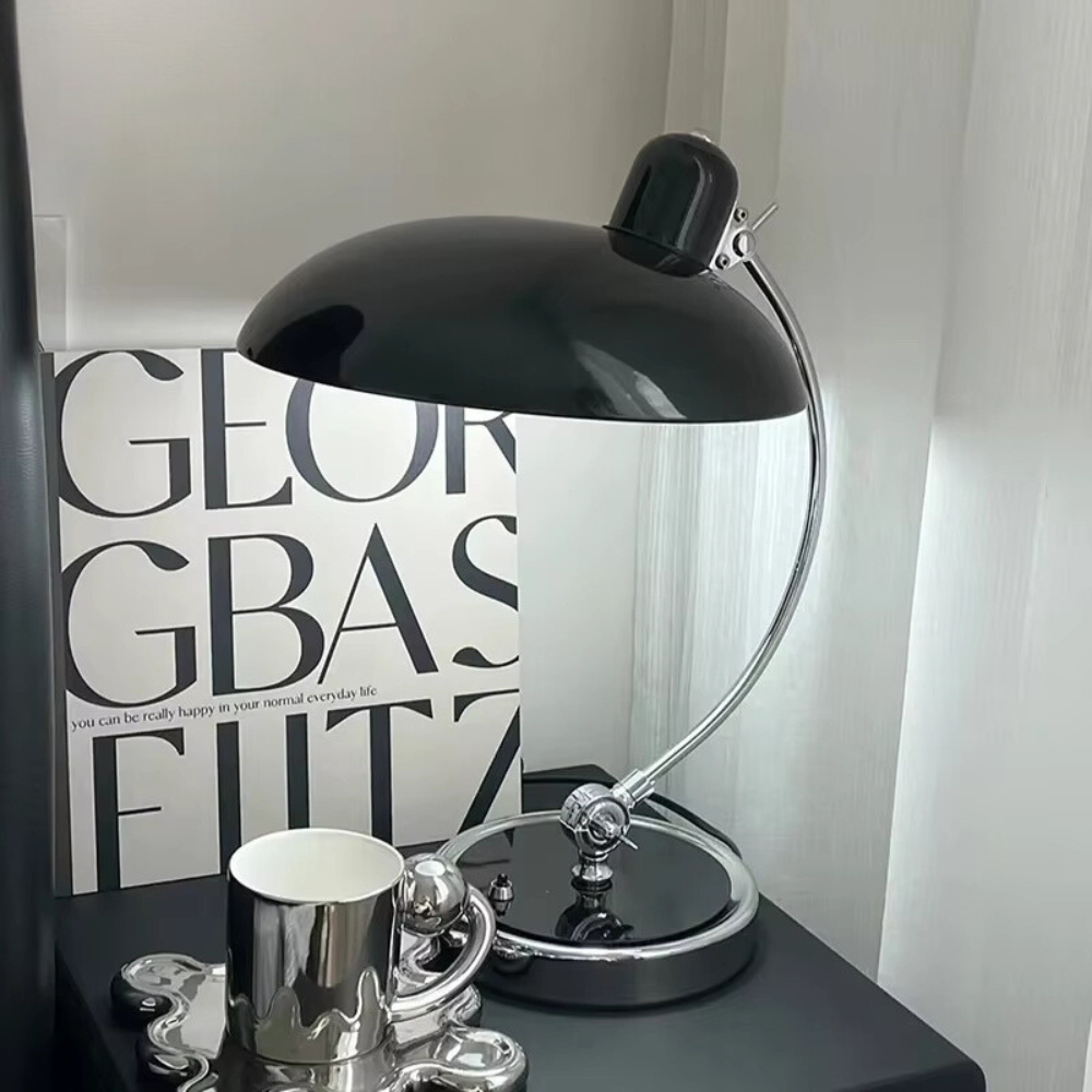 Lampe de Table à Arc Courbé – Influence Bauhaus et Nordique Table Lamp Electro Paris