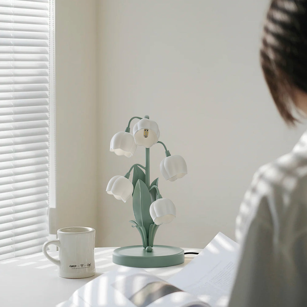 Lampe de Table Florale Élégante à Éclat Doux Table Lamp Electro Paris