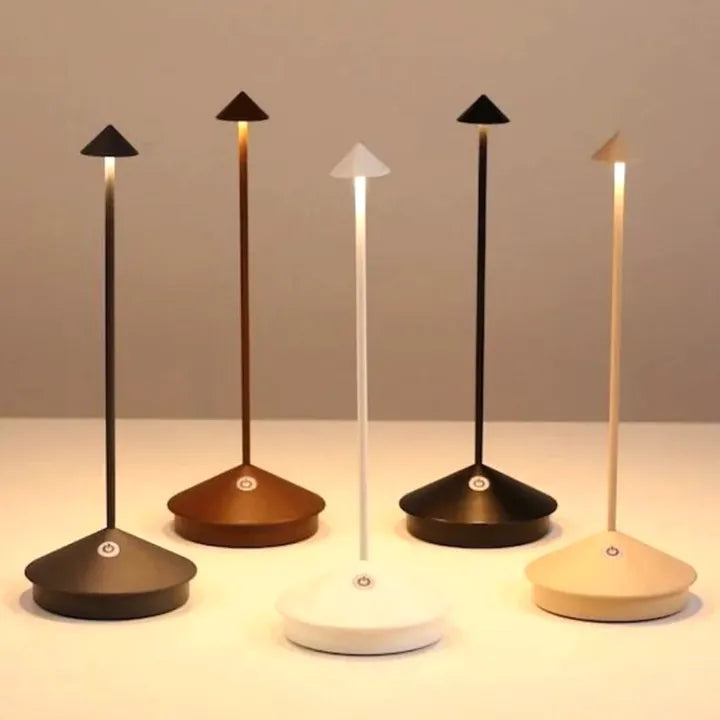 Lampe de Table LED Rechargeable et Étanche pour un Intérieur Moderne Éclairage Electro Paris Or