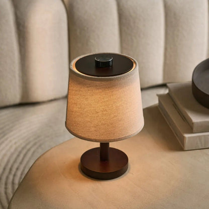 Lampe de Table Rechargeable Sans Fil en Bois Sombre avec Abat-Jour en Coton Table Lamp Electro Paris