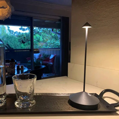 Lampe de Table LED Sans Fil, Dimmable et Étanche pour Usage Intérieur & Extérieur Lampes de table Electro Paris Gris