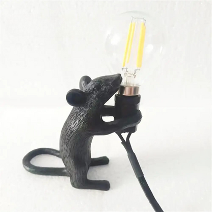 Lampe de Table Souris Fantaisiste pour Intérieurs Artistiques Table Lamp Electro Paris Souris debout noire Interrupteur 8.1 cm