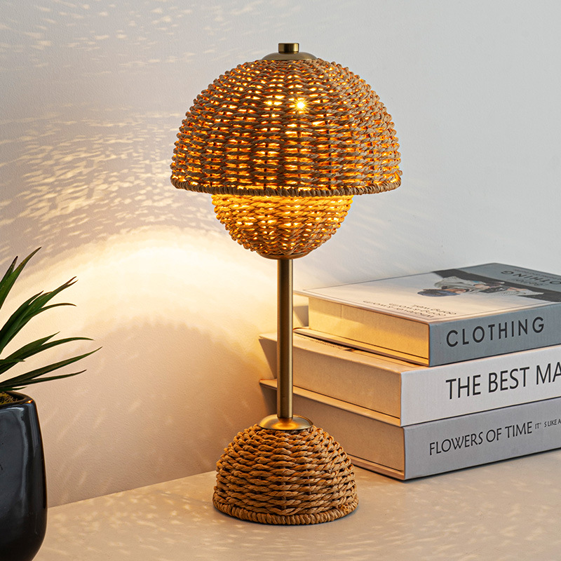 Lampe de table LED en bambou pour un éclairage d'ambiance doux Table Lamp Electro Paris
