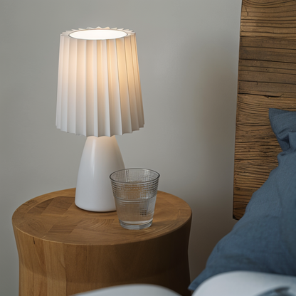 Lampe de table LED plissée pour un éclairage intérieur élégant Table Lamp Electro Paris