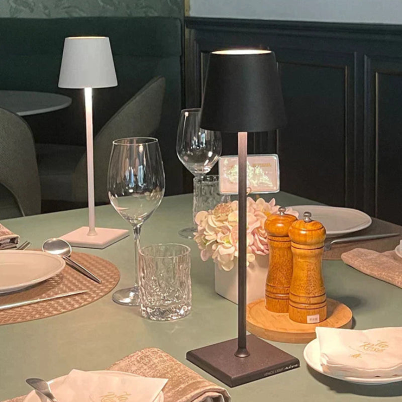 Lampe de table Wireless Elegance avec éclairage d'ambiance réglable Table Lamp Electro Paris