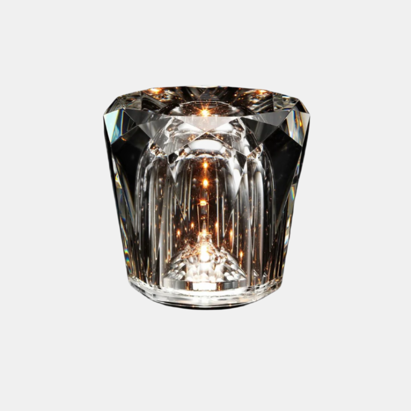 Lampe de table en verre cristal à l'éclat sculpté Table Lamp Electro Paris