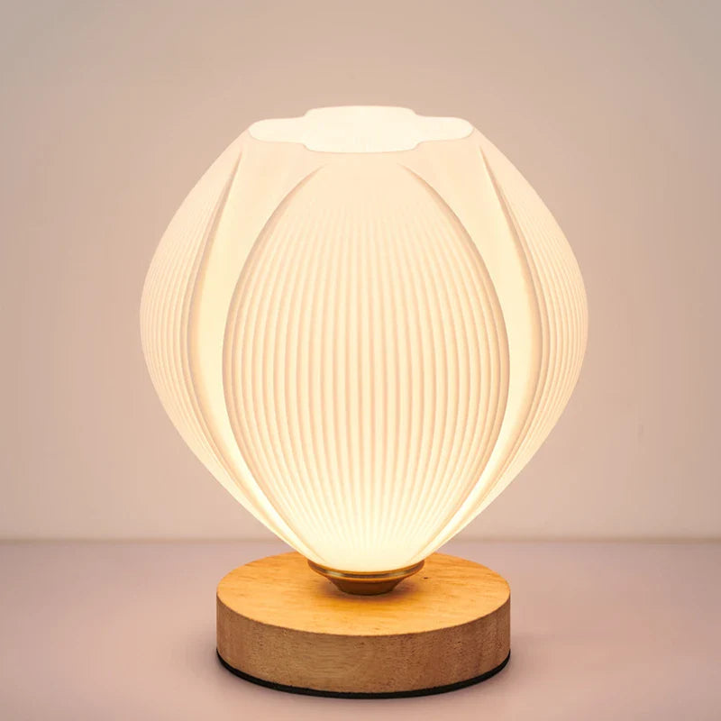 Lampe de table minimaliste en bois à la lueur douce Table Lamp Electro Paris
