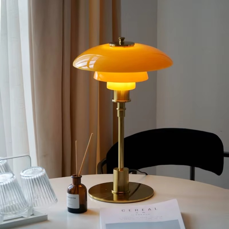 Lampe de table moderne avec lumière d'ambiance douce Lampe de table Electro Paris Ambre Or