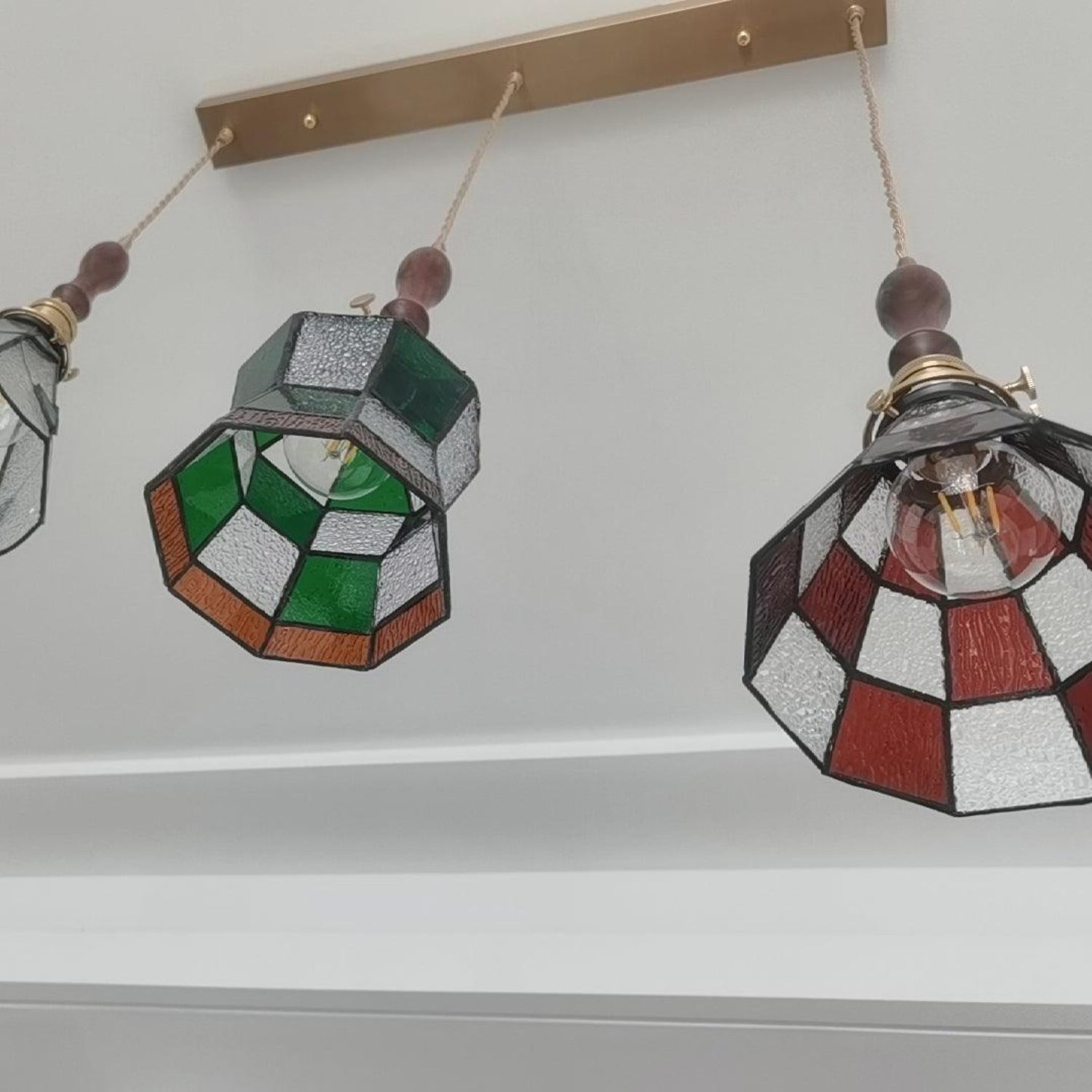Lampe suspendue rétro chic avec un design artistique en métal et verre Ceiling Lamp Electro Paris