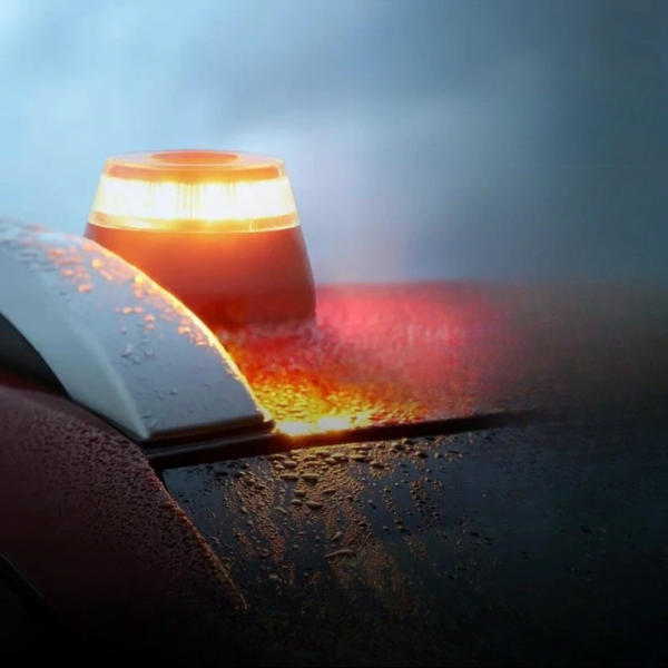 Lampe d’Avertissement Magnétique Haute Visibilité pour Urgences Auto Electro Paris