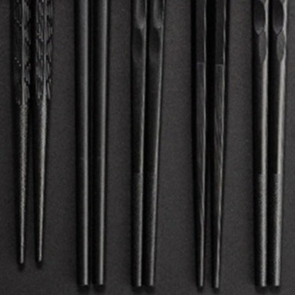 Lot de 5 Paires de Baguettes Élégantes – Art de la Table Raffiné Chopsticks Electro Paris