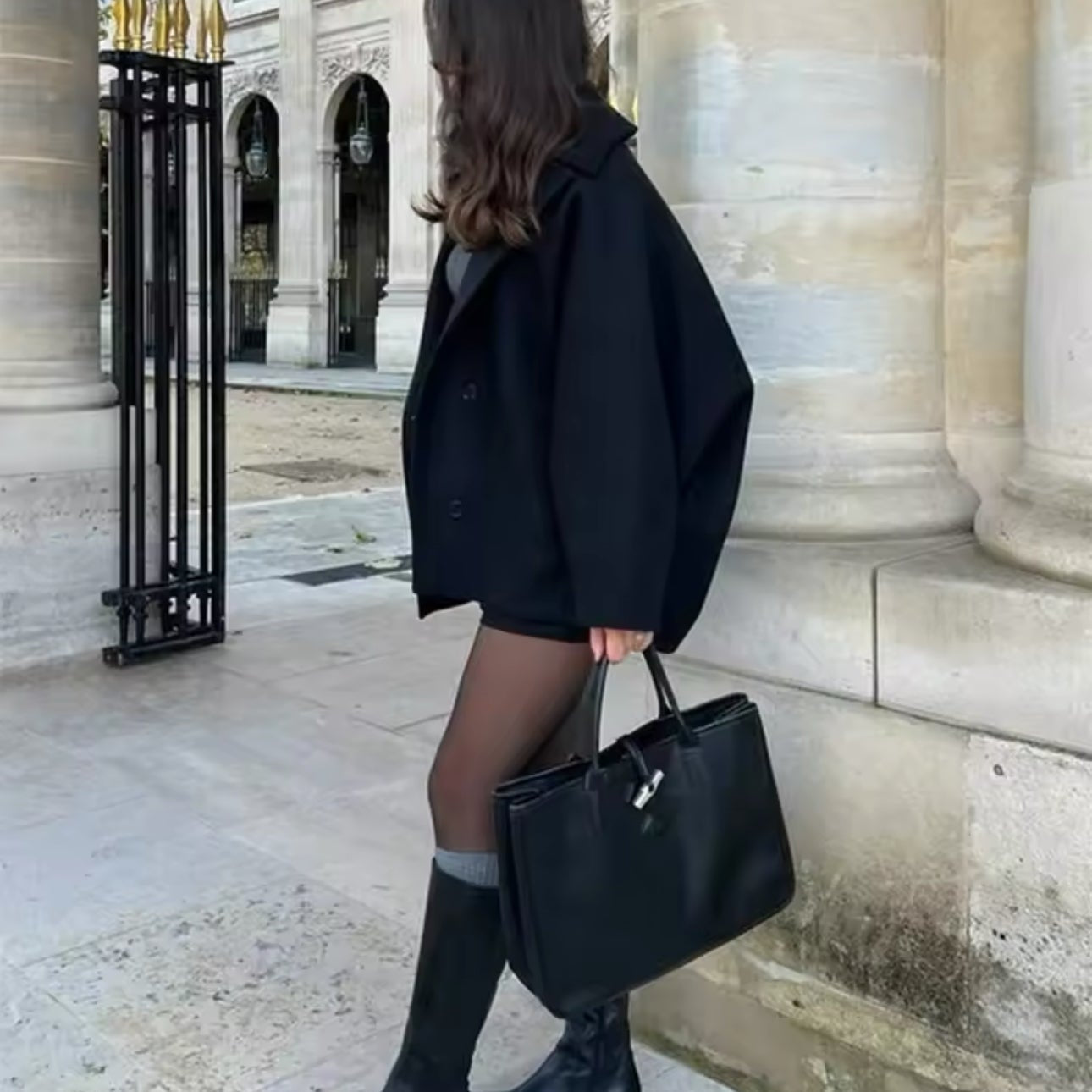 Manteau Hiver Femme Oversized en Laine Douce avec Poches – Élégance Décontractée pour les Jours Frais Manteaux et vestes Electro Paris