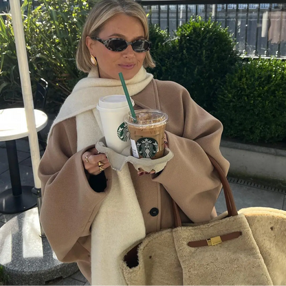 Manteau Hiver Femme Oversized en Laine Douce avec Poches – Élégance Décontractée pour les Jours Frais Manteaux et vestes Electro Paris