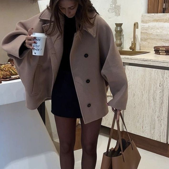 Manteau Hiver Femme Oversized en Laine Douce avec Poches – Élégance Décontractée pour les Jours Frais Manteaux et vestes Electro Paris