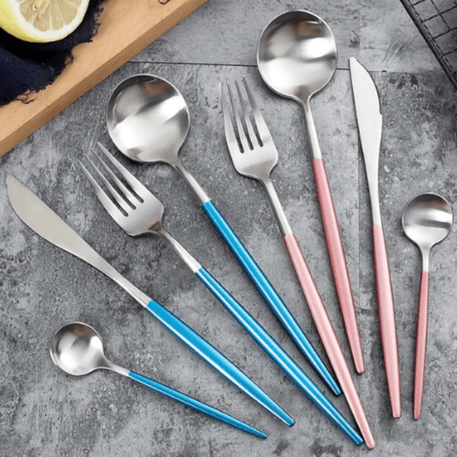 Ménagère Élégante en Acier Inoxydable – 24 Couverts pour Dîners Festifs Couverts Electro Paris