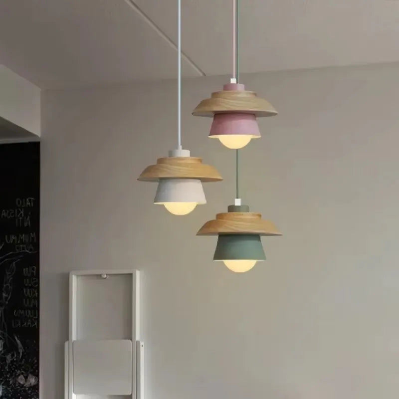 Suspension moderne en bois au design nordique coloré Ceiling Lamp Electro Paris